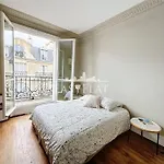 Elegant 3-bedroom apartment near Trocadero, Paris 16ème by Easyflat